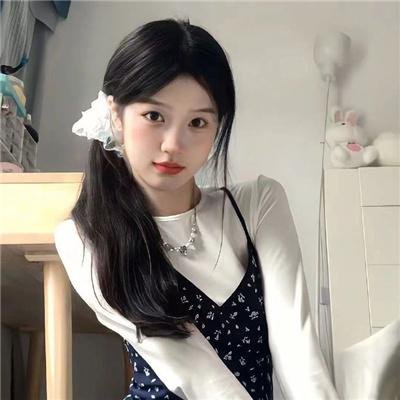顶楼左边那栋房子